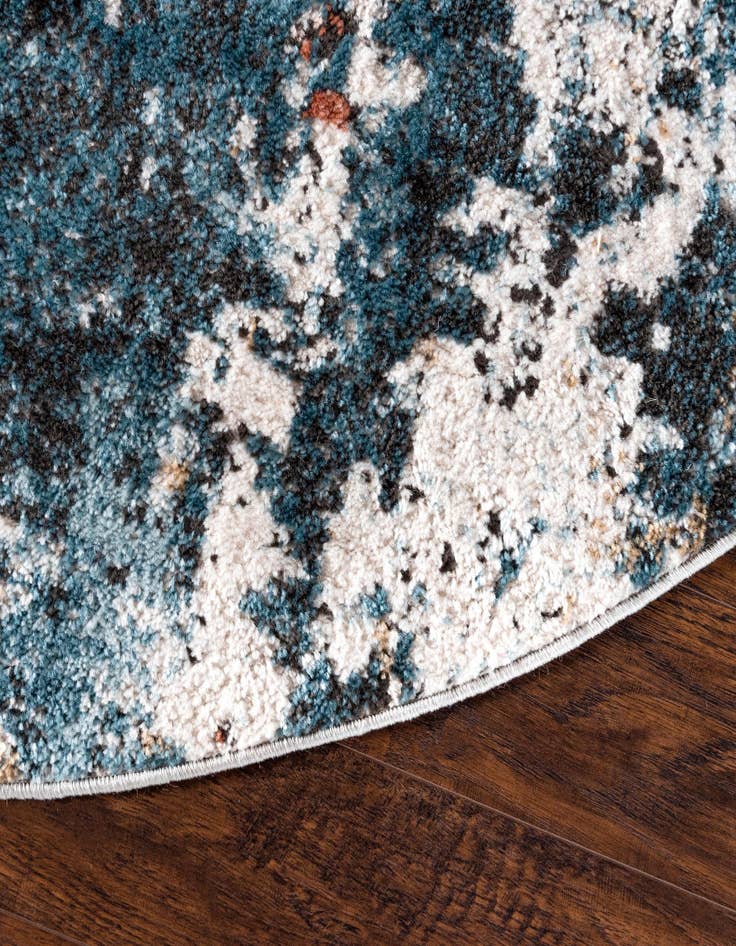 Detail image of 3' 3 x 3' 3 Leipzig Round Rug