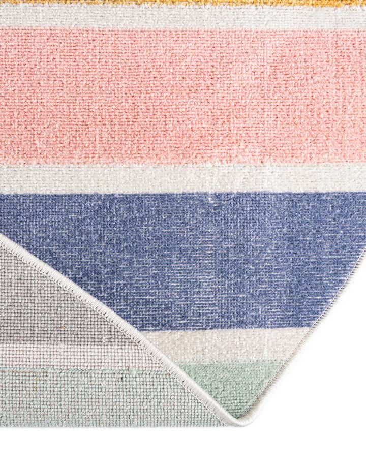 3' 3 x 3' 3 Lotus Round Rug