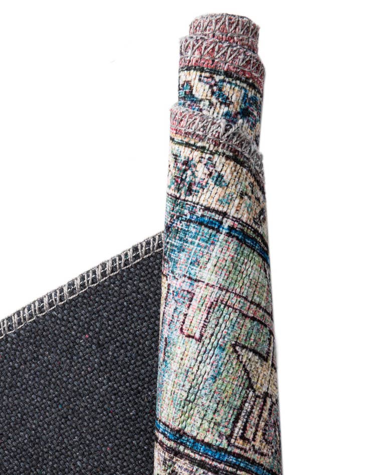 Detail image of 5' 3 x 5' 3 Washable Maahru Round Rug