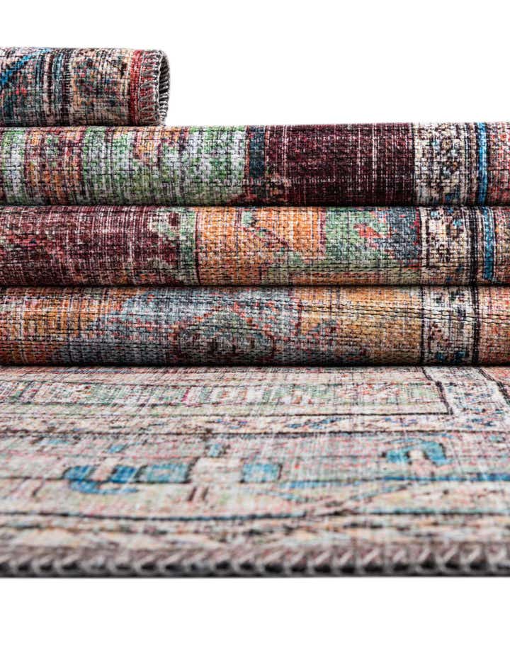 5' 3 x 5' 3 Washable Maahru Round Rug