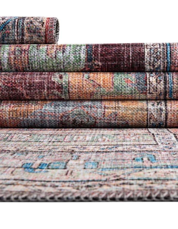 Detail image of 5' 3 x 5' 3 Washable Maahru Round Rug