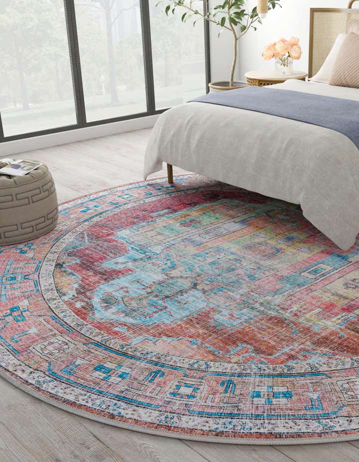 5' 3 x 5' 3 Washable Maahru Round Rug