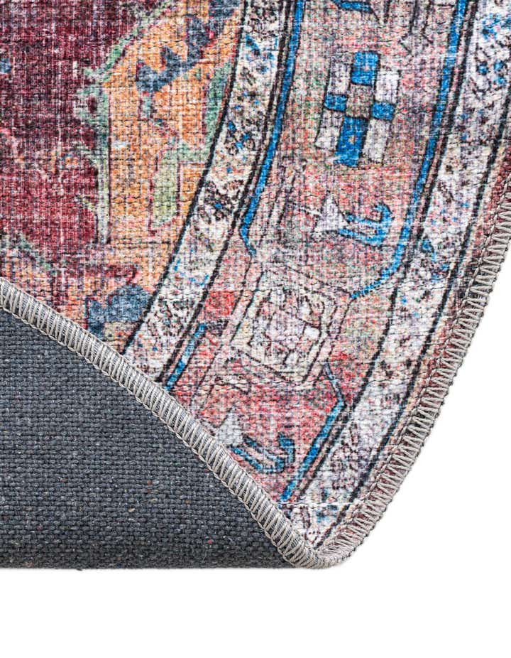 5' 3 x 5' 3 Washable Maahru Round Rug