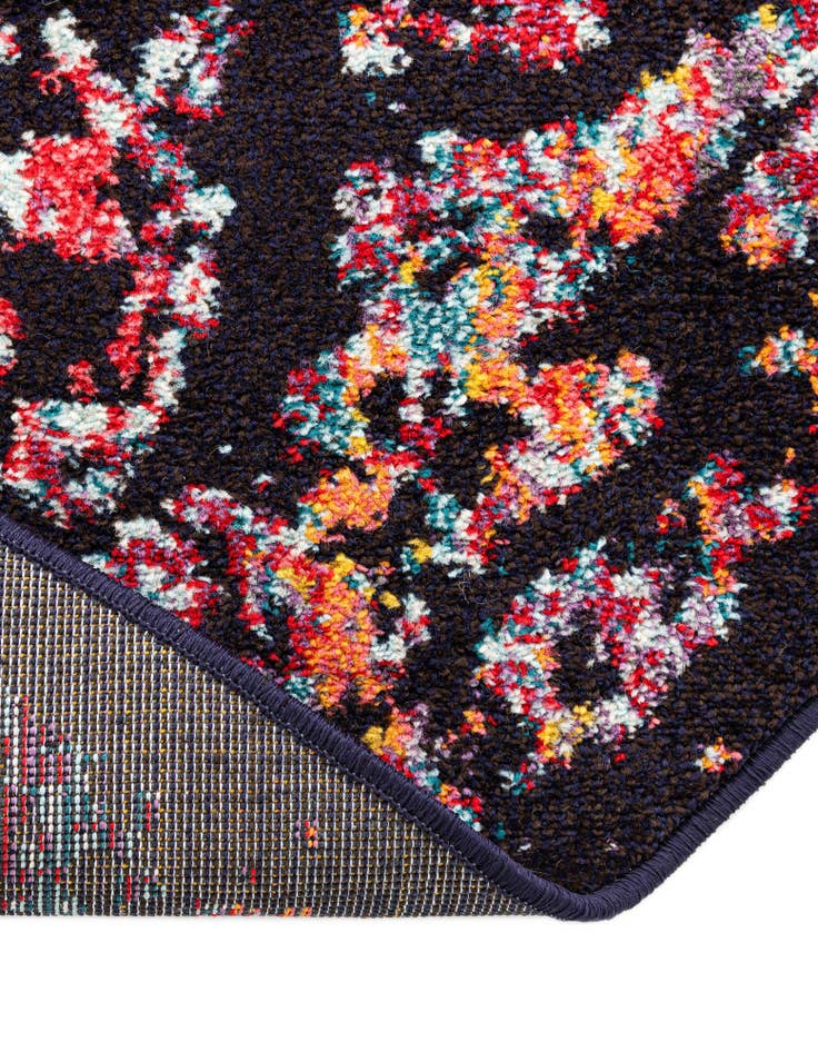 Detail image of 10' x 10' Madeline Round Rug