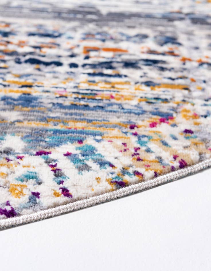 Detail image of 3' 7 x 3' 7 Malibu Round Rug