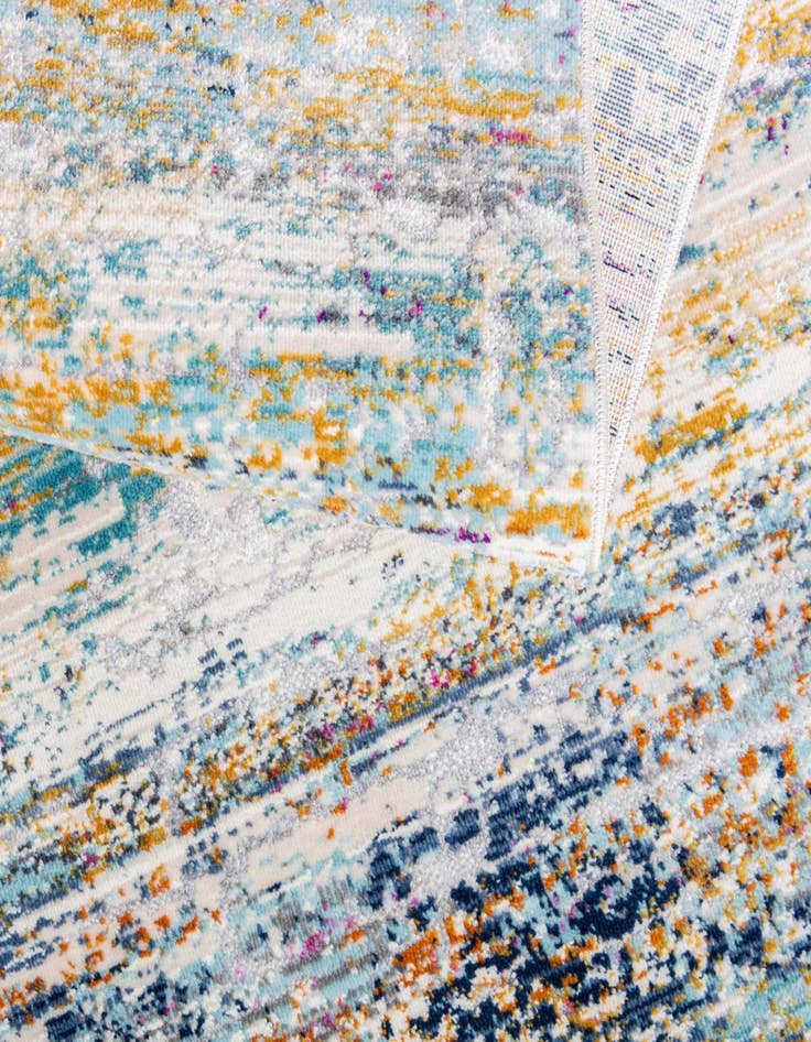 Detail image of 3' 7 x 3' 7 Malibu Round Rug