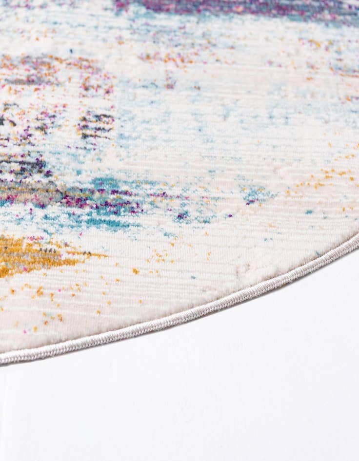 Detail image of 5' 2 x 5' 2 Malibu Round Rug