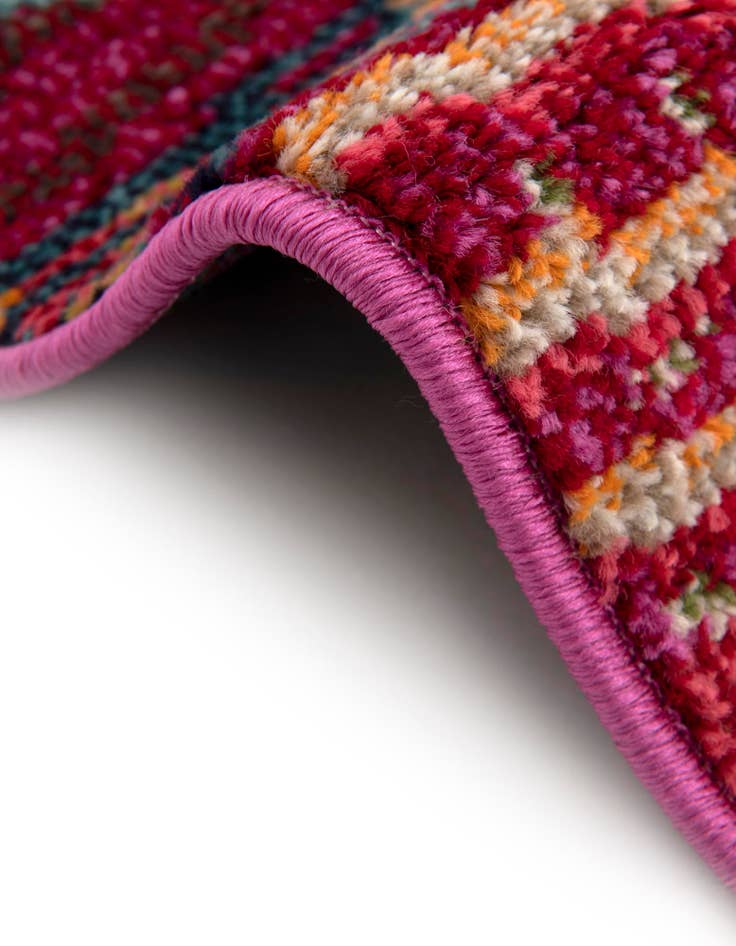 Detail image of 3' 3 x 3' 3 Washable Mesa Round Rug