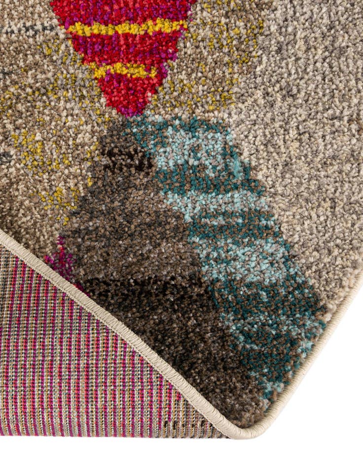 Detail image of 3' 3 x 3' 3 Washable Mesa Round Rug