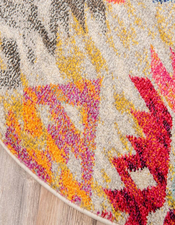 Detail image of 3' 3 x 3' 3 Washable Mesa Round Rug