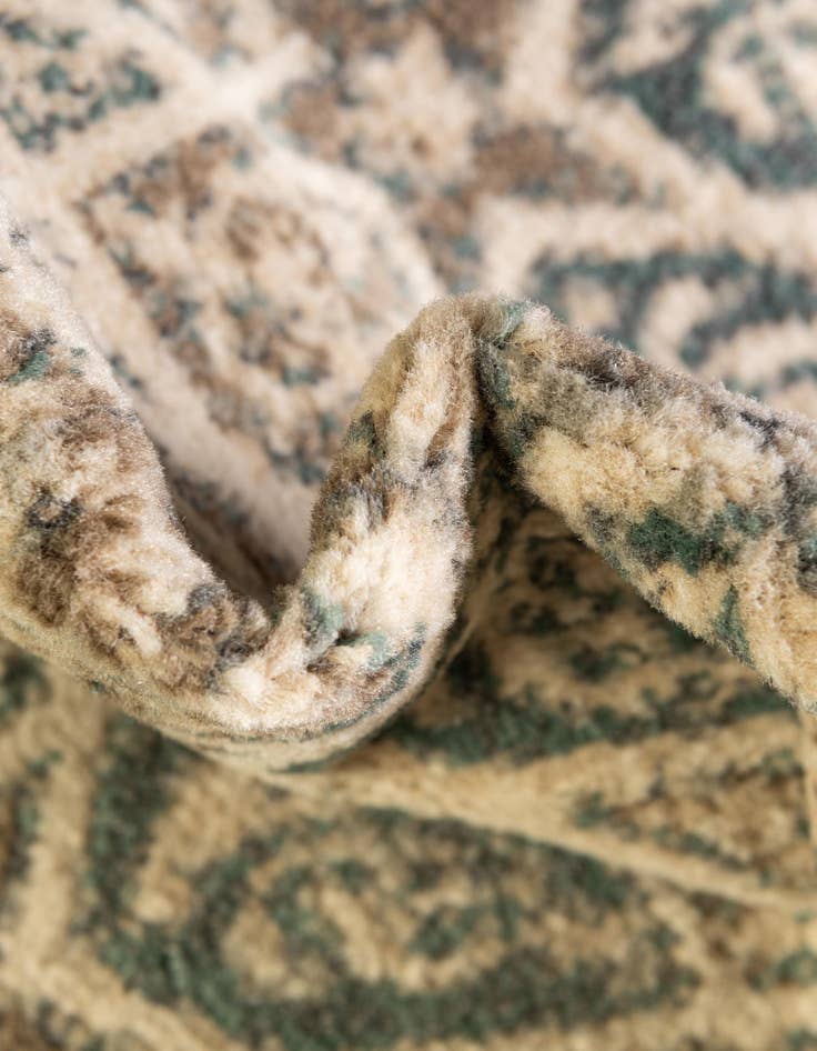 Detail image of 8' x 8' Mojave Round Rug