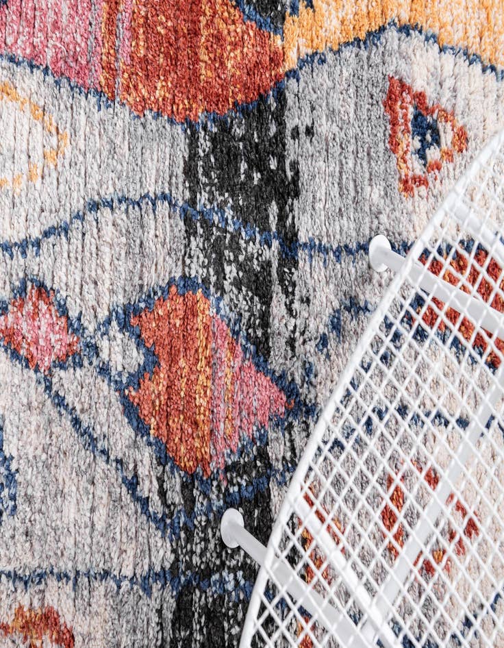 Detail image of 4' x 4' Morocco Round Rug