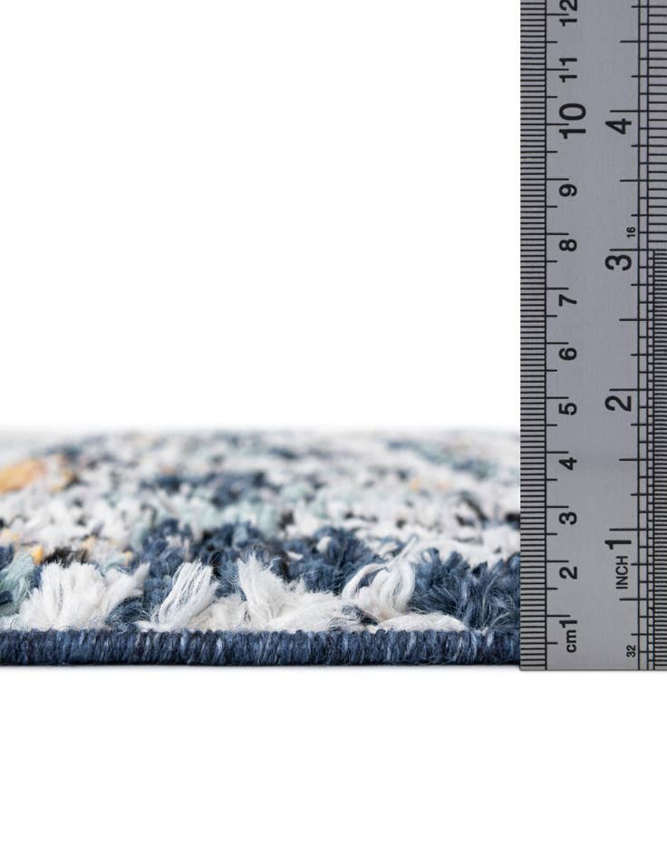 Detail image of 3' 3 x 3' 3 Morocco Round Rug