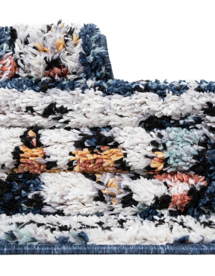 Detail image of 3' 3 x 3' 3 Morocco Round Rug