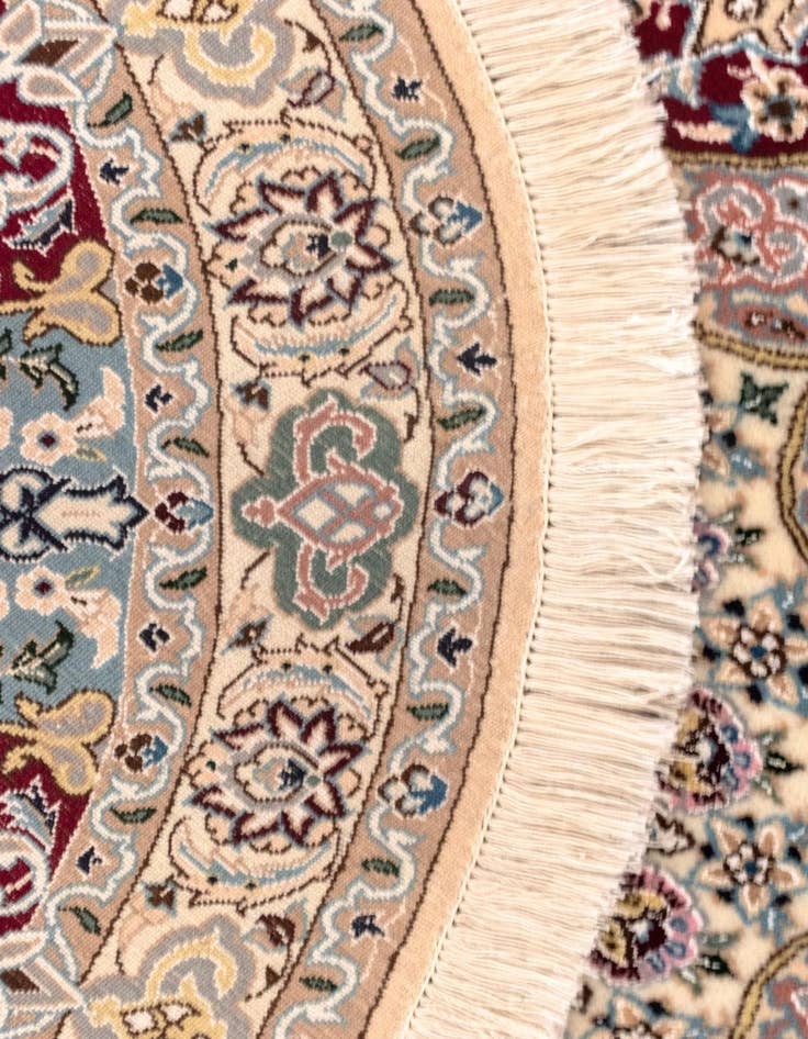 Detail image of 4' 11 x 4' 11 Nain Round Rug