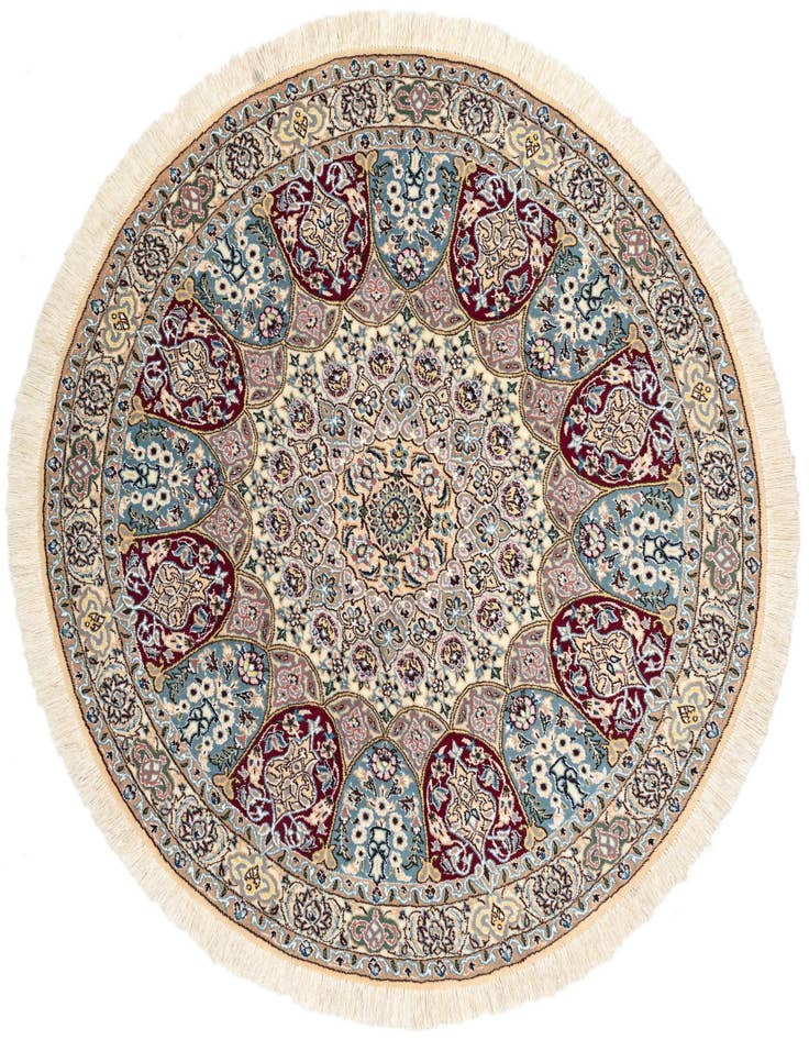 Detail image of 4' 11 x 4' 11 Nain Round Rug