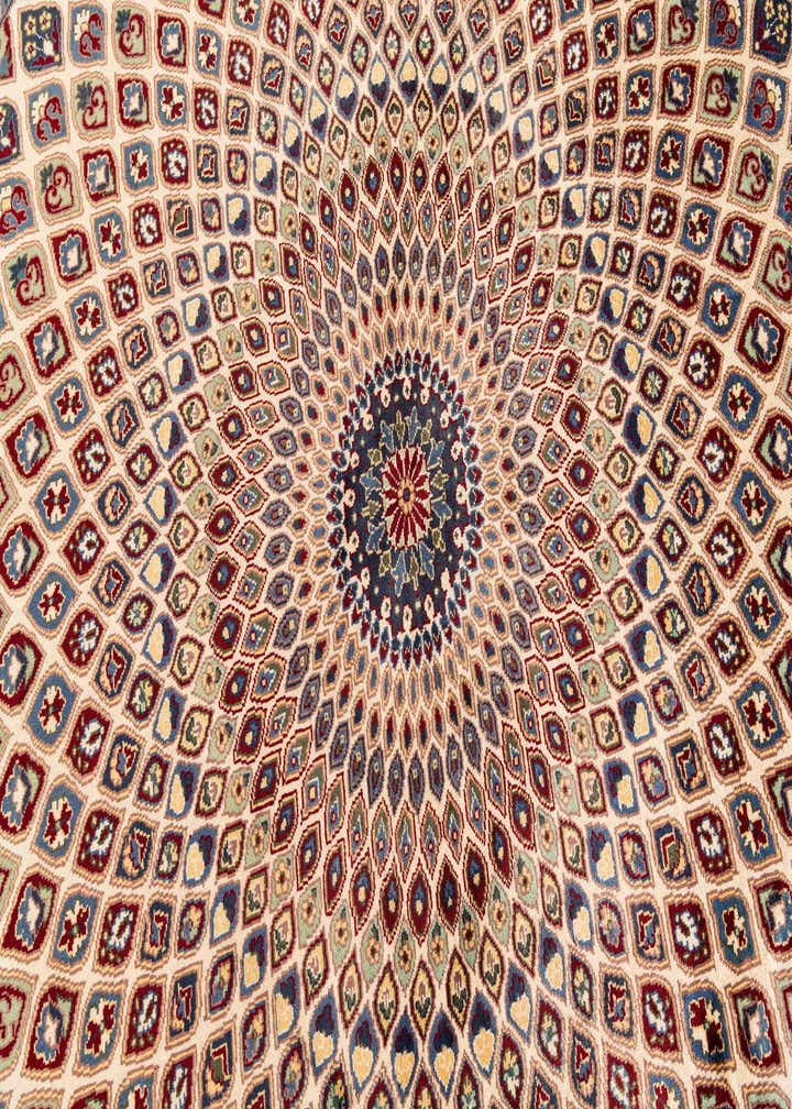 9' 10 x 10' Hand Knotted Nain Round Rug