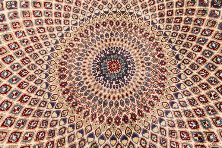 Detail image of 9' 10 x 10' Hand Knotted Nain Round Rug