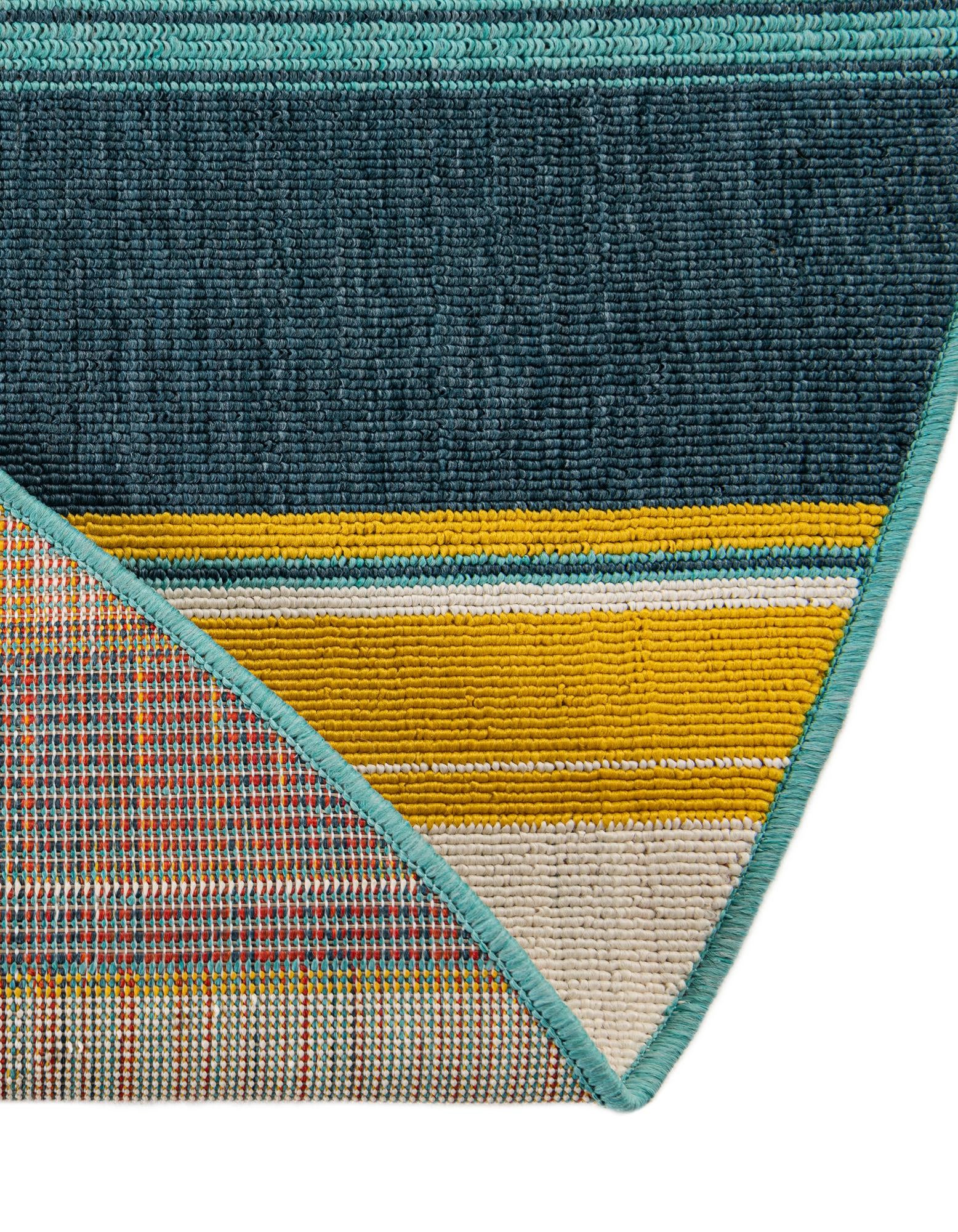 5' x 5' Easy-Clean Border Indoor / Outdoor Round Rug