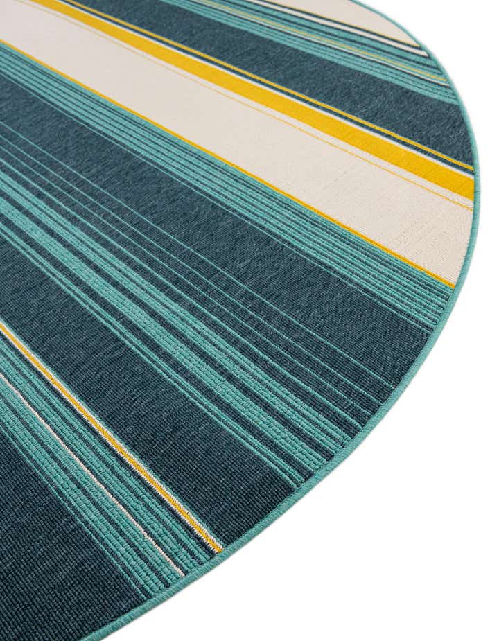 5' x 5' Easy-Clean Border Indoor / Outdoor Round Rug