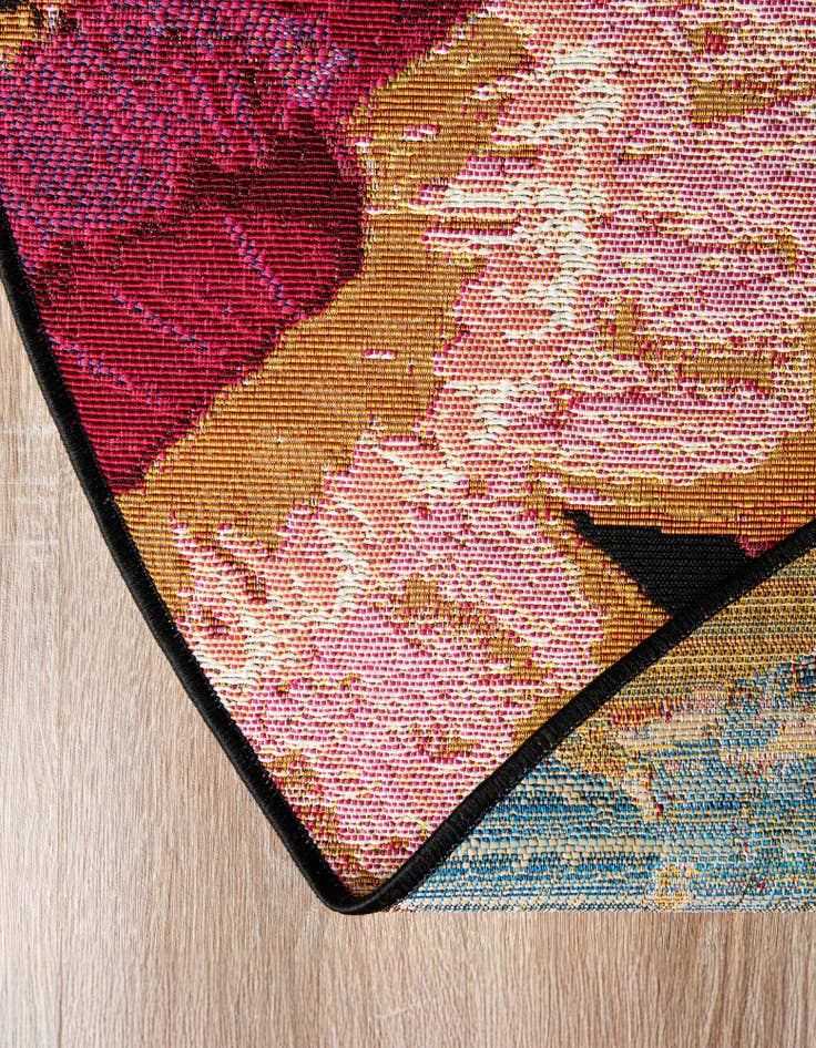 Detail image of 5' x 5' Easy-Clean Botanical Indoor / Outdoor Round Rug