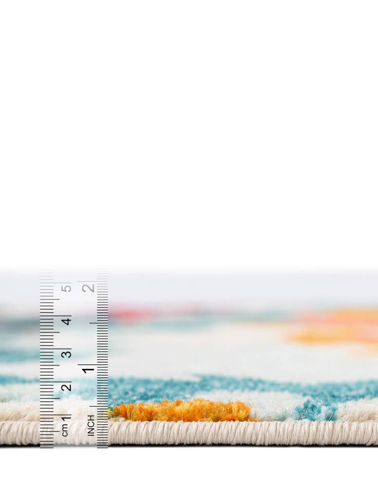 Detail image of 7' 10 x 7' 10  Washable Casablanca Indoor / Outdoor Round Rug