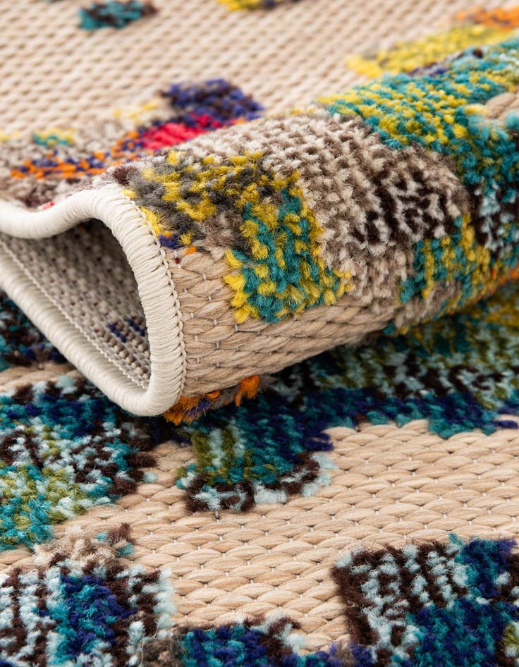 Detail image of 3' x 3' Easy-Clean Casablanca Indoor / Outdoor Round Rug