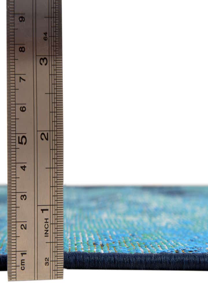 7' 10 x 7' 10 Easy-Clean Coastal Indoor / Outdoor Round Rug