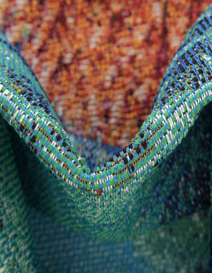 Detail image of 7' 10 x 7' 10  Washable Coastal Indoor / Outdoor Round Rug