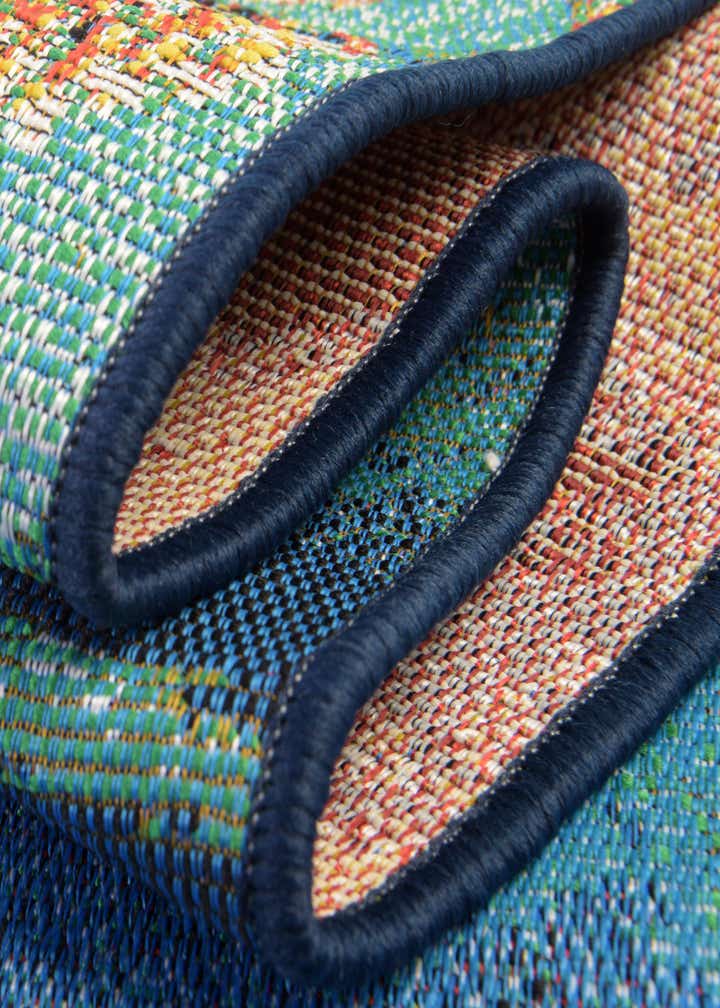 7' 10 x 7' 10 Easy-Clean Coastal Indoor / Outdoor Round Rug