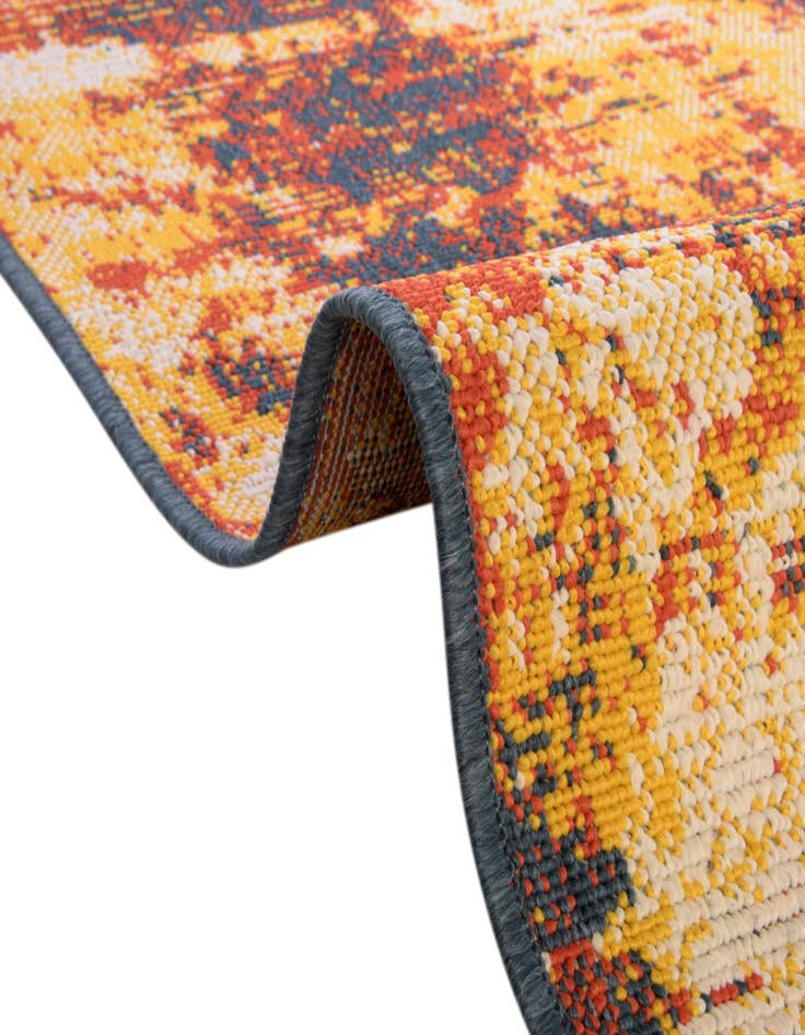 Detail image of 4' x 4' Easy-Clean Coastal Indoor / Outdoor Round Rug