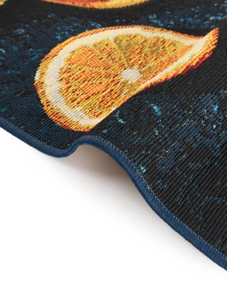 Detail image of 4' x 4'  Washable Coastal Indoor / Outdoor Round Rug