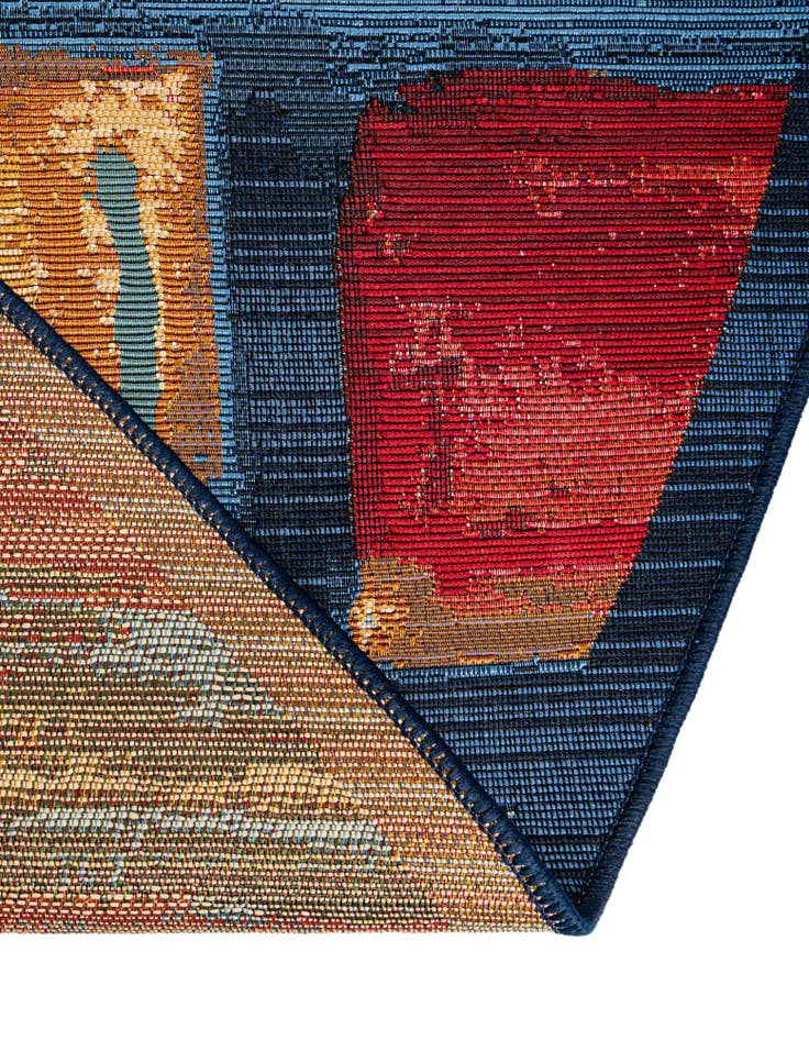 Detail image of 8' x 8'  Washable Modern Indoor / Outdoor Round Rug