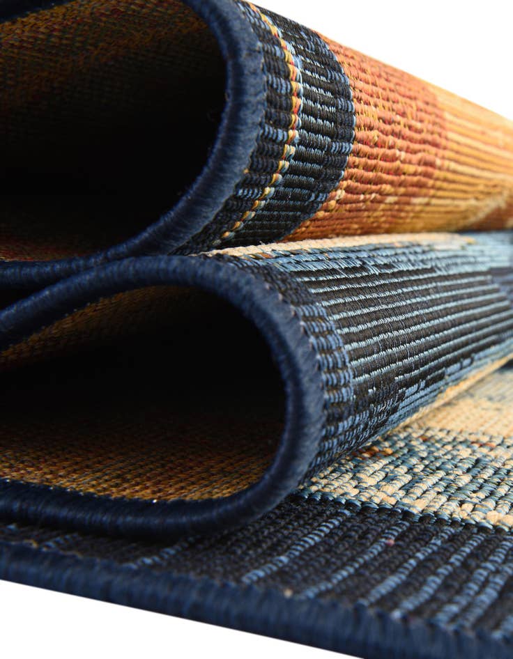 Detail image of 8' x 8'  Washable Modern Indoor / Outdoor Round Rug