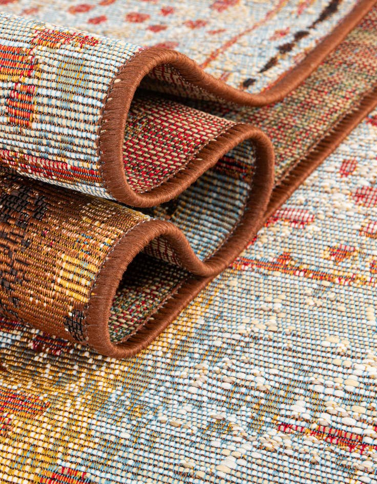 Detail image of 8' x 8' Easy-Clean Modern Indoor / Outdoor Round Rug