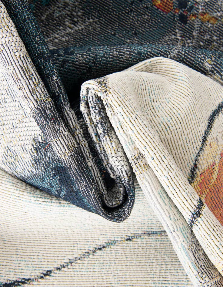 Detail image of 4' 1 x 4' 1  Washable Modern Indoor / Outdoor Round Rug