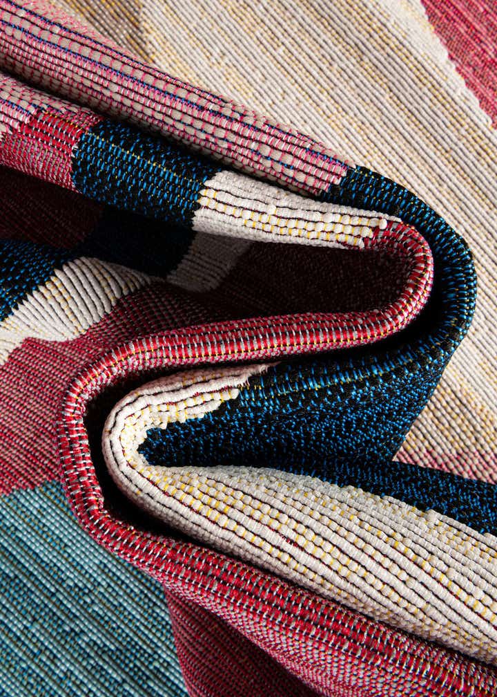 7' 10 x 7' 10 Easy-Clean Modern Indoor / Outdoor Round Rug