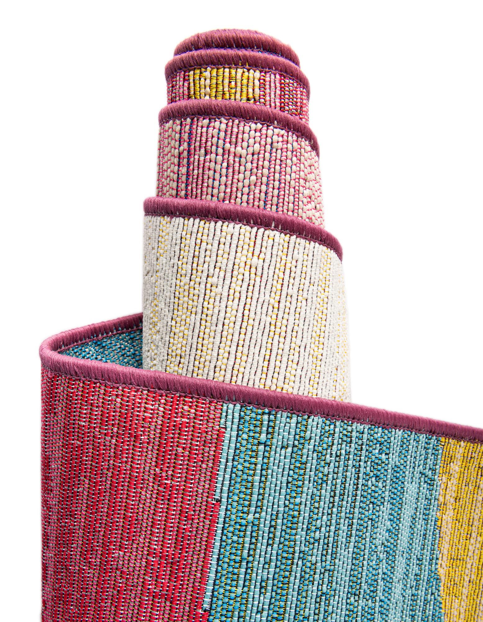 3' x 3' Easy-Clean Modern Indoor / Outdoor Round Rug