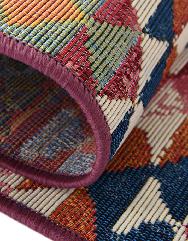 7' 10 x 7' 10 Easy-Clean Southwestern Indoor / Outdoor Round Rug