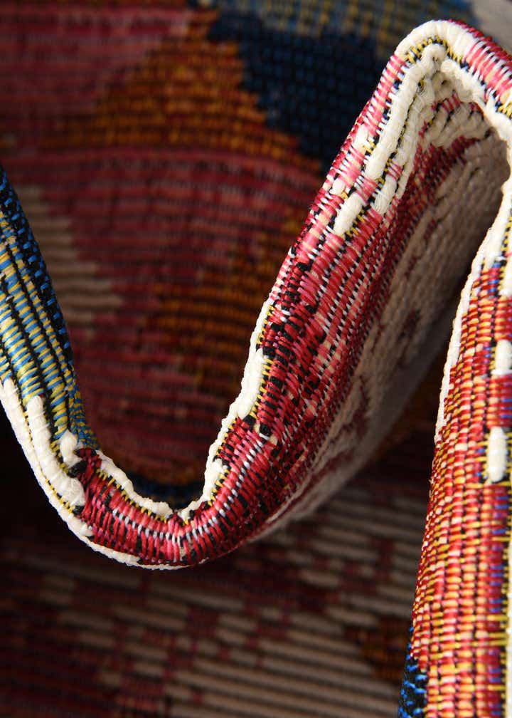 7' 10 x 7' 10 Easy-Clean Southwestern Indoor / Outdoor Round Rug