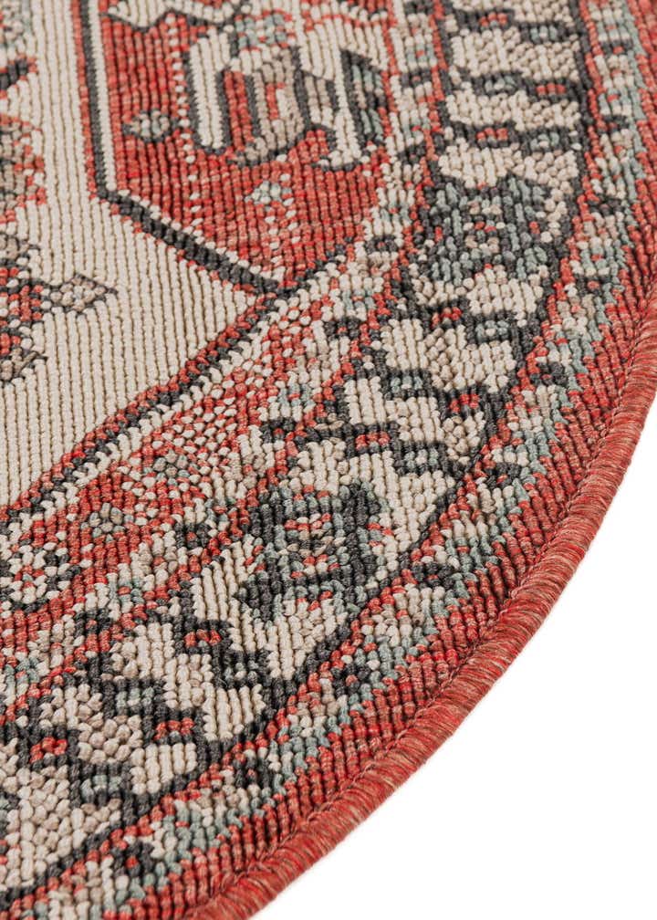 7' 10 x 7' 10 Easy-Clean Traditional Indoor / Outdoor Round Rug