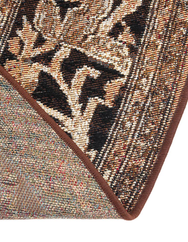 Detail image of 5' x 5' Easy-Clean Traditional Indoor / Outdoor Round Rug