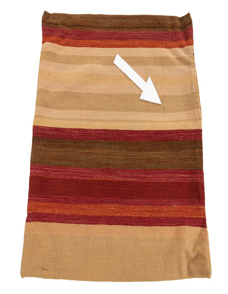 Detail image of 2' 4 x 2' 4  Hand Woven Pillow Wool Round Rug