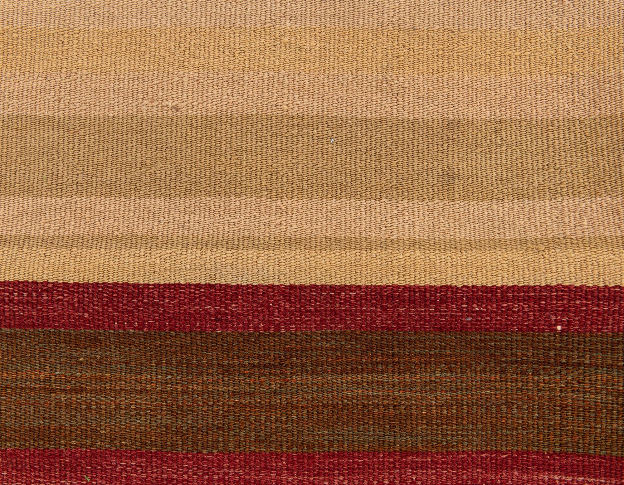 2' 4 x 2' 4 Hand Woven Pillow Wool Round Rug