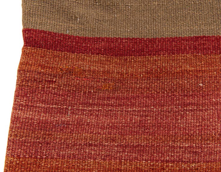 Detail image of 3' 2 x 3' 3 Hand Woven Pillow Wool Round Rug