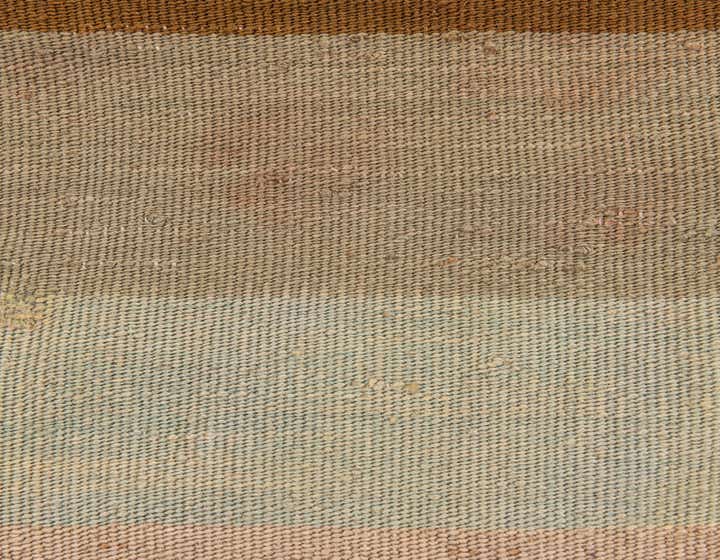 2' 5 x 2' 5 Hand Woven Pillow Wool Round Rug
