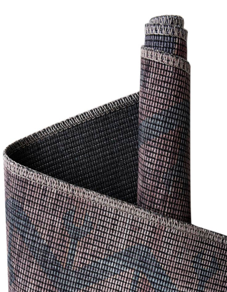 Detail image of 4' x 4' Washable Sisu Round Rug