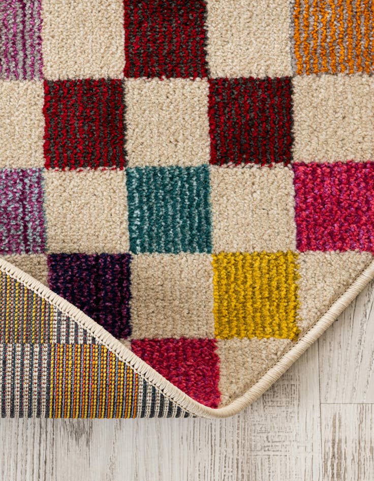 Detail image of 8' x 8' Washable Spectrum Round Rug