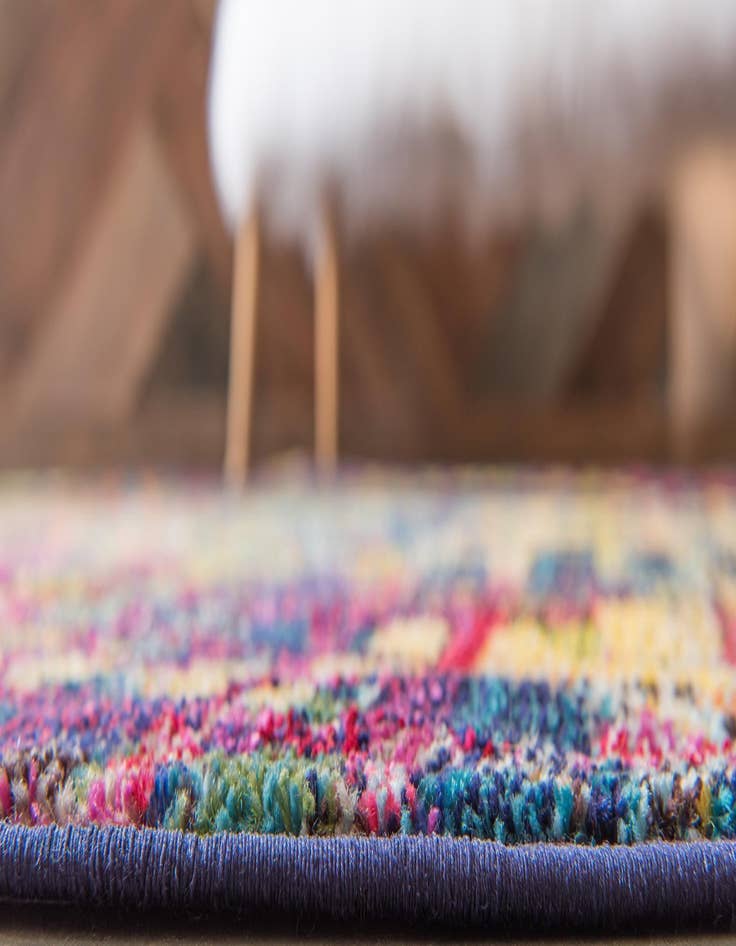 Detail image of 8' x 8'  Washable Spectrum Round Rug