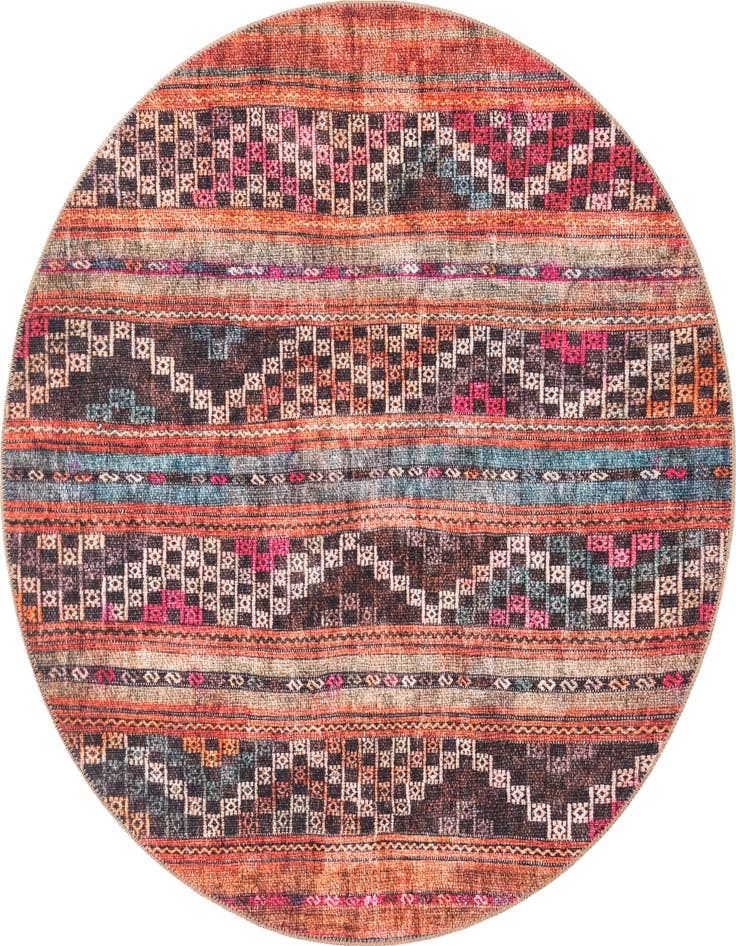 Detail image of 5' x 5' Washable Timeless Round Rug